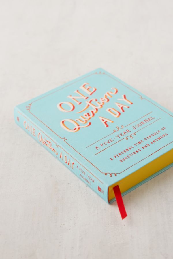 One Question a Day: A Five-Year Journal By Aimee Chase ...