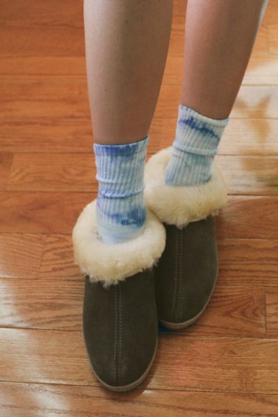 Minnetonka Sheepskin Slipper Bootie In Grey