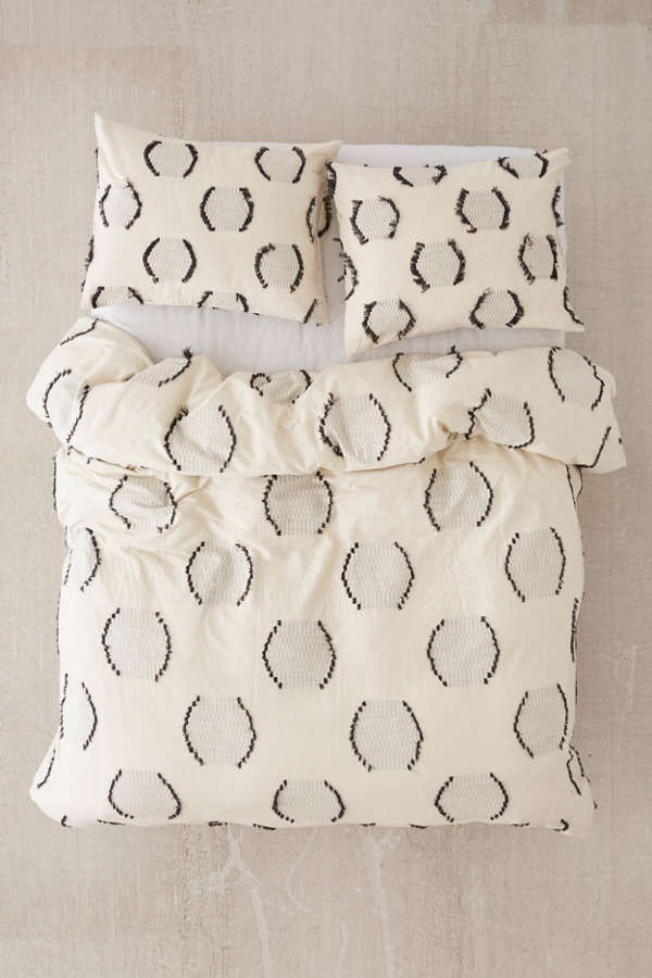 Slide View: 1: Jacquard Circles Duvet Cover