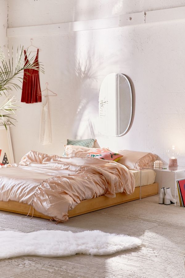 Slide View: 3: Modern Ruched Satin Duvet Cover