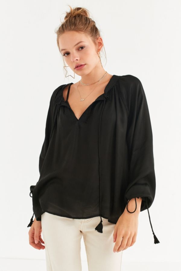 UO Silky Tassel-Tie Blouse | Urban Outfitters