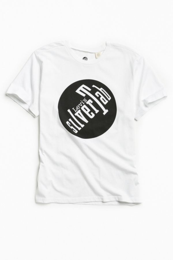 Levi’s Silvertab Logo Tee | Urban Outfitters