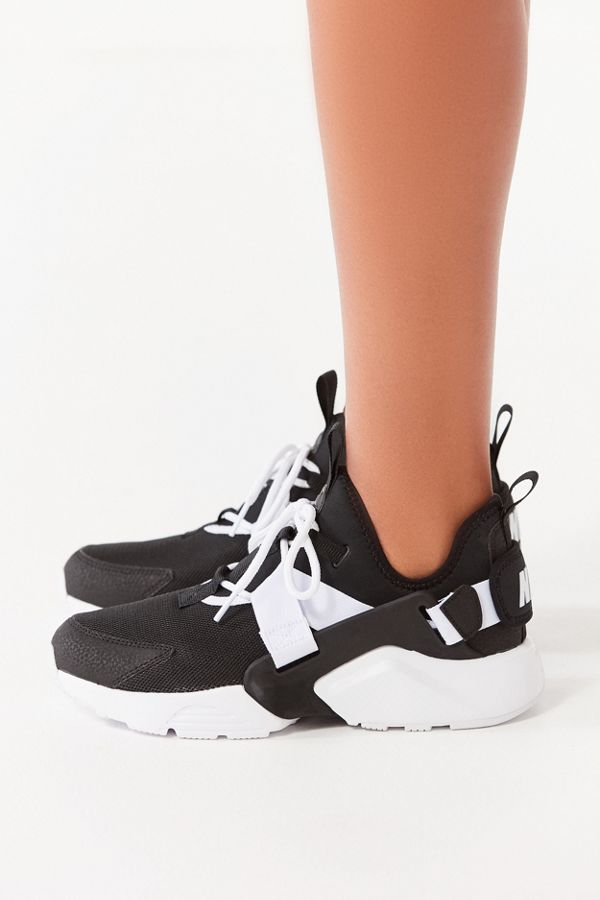 Nike Air Huarache City Low Sneaker | Urban Outfitters