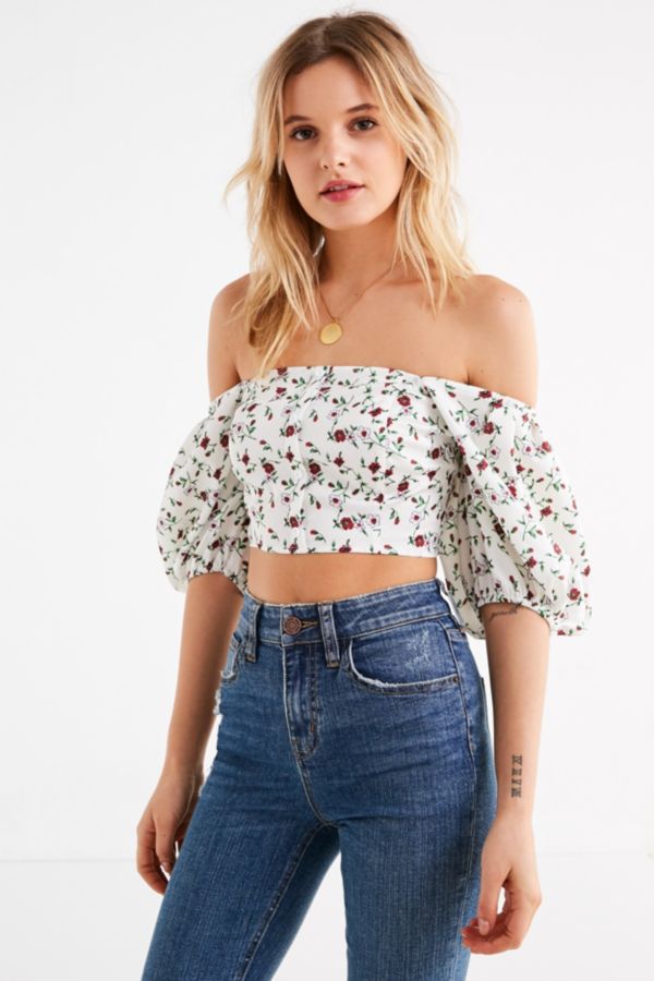 Slide View: 1: UO Off-The-Shoulder Puff-Sleeve Top