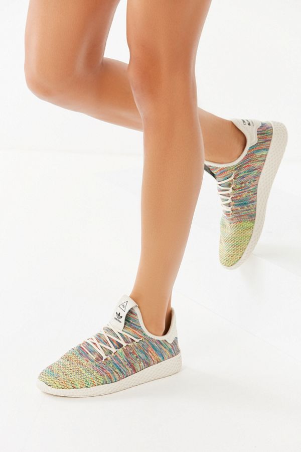 pharrell williams tennis hu primeknit