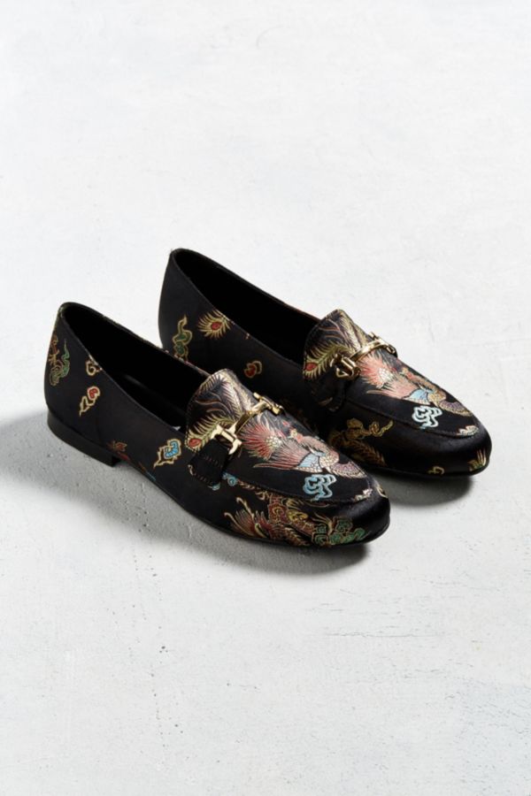 UO Connor Dragon Loafer | Urban Outfitters