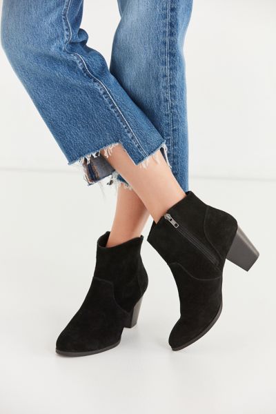 Westie Suede Ankle Boot - Black 10 at Urban Outfitters