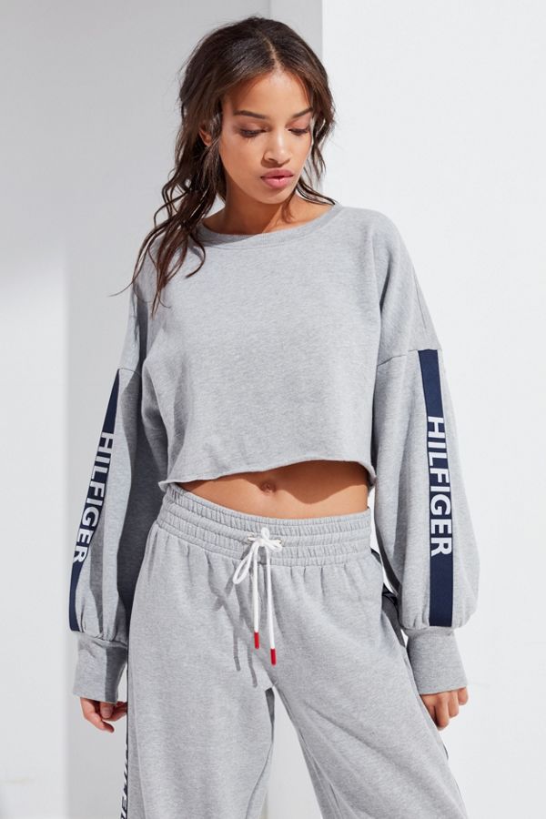 Tommy Hilfiger X UO Logo Tape Cropped Sweatshirt | Urban Outfitters Canada