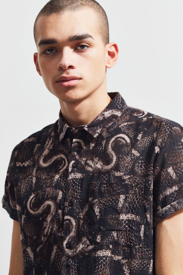 Rolla’s Snake Short Sleeve Button-Down Shirt | Urban Outfitters