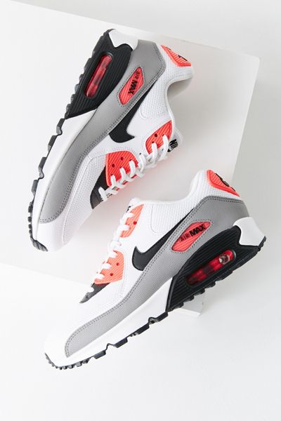 Nike Air Max 90 Colorblock Sneaker