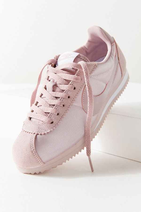 nike classic cortez nylon nike classic cortez nylon