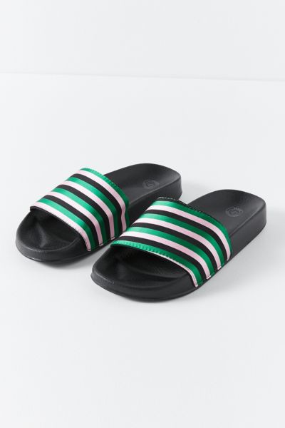 UO Striped Pool Slide | Urban Outfitters
