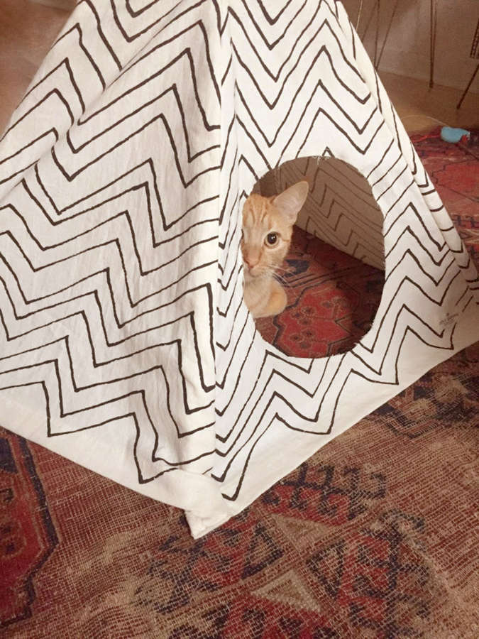 Slide View: 3: Little Korboose Chevron Printed Cat Teepee