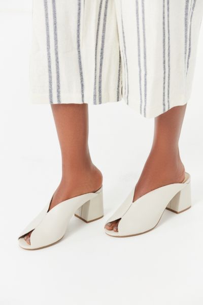 Mule Shoes + Heels for Women | Urban Outfitters
