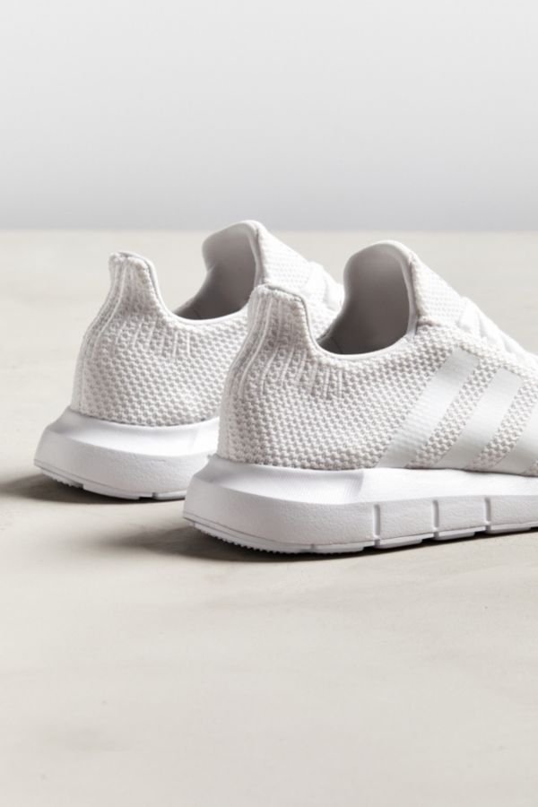 adidas Swift Run Sneaker | Urban Outfitters