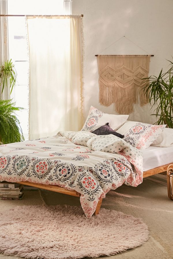 Slide View: 1: Eshani Block Print Seersucker Duvet Cover