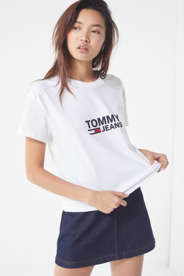 Tommy Jeans Classic Logo Tee | Urban Outfitters