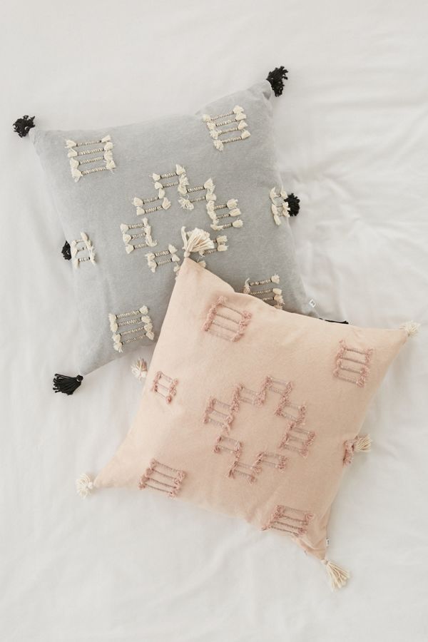 Slide View: 3: Stellan Throw Pillow
