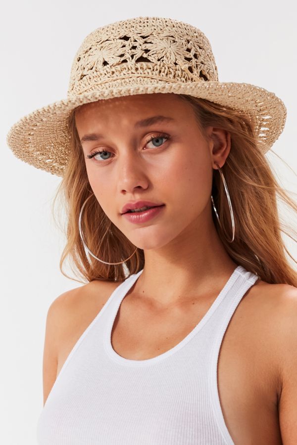 Floral Crochet Bucket Hat | Urban Outfitters