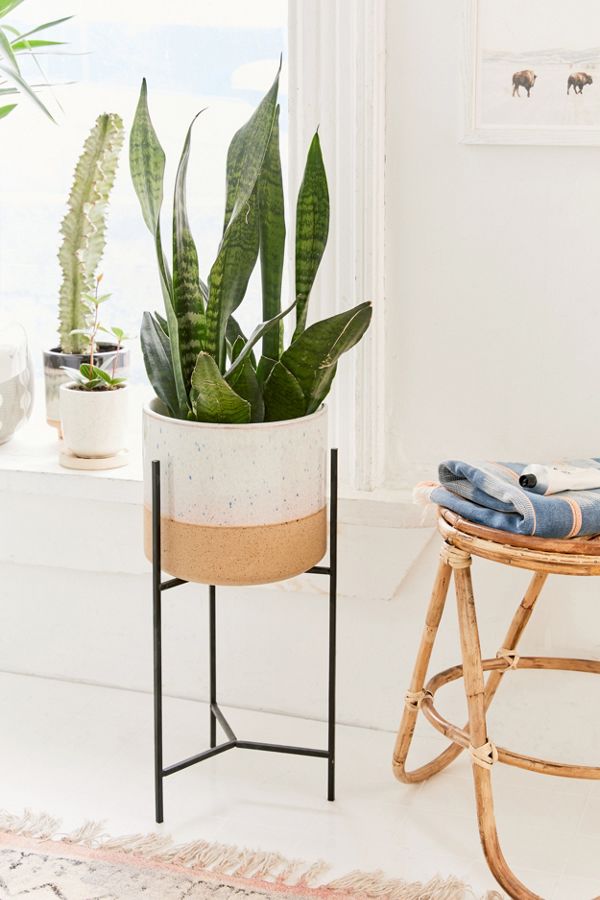 Slide View: 1: Brina Planter + Stand