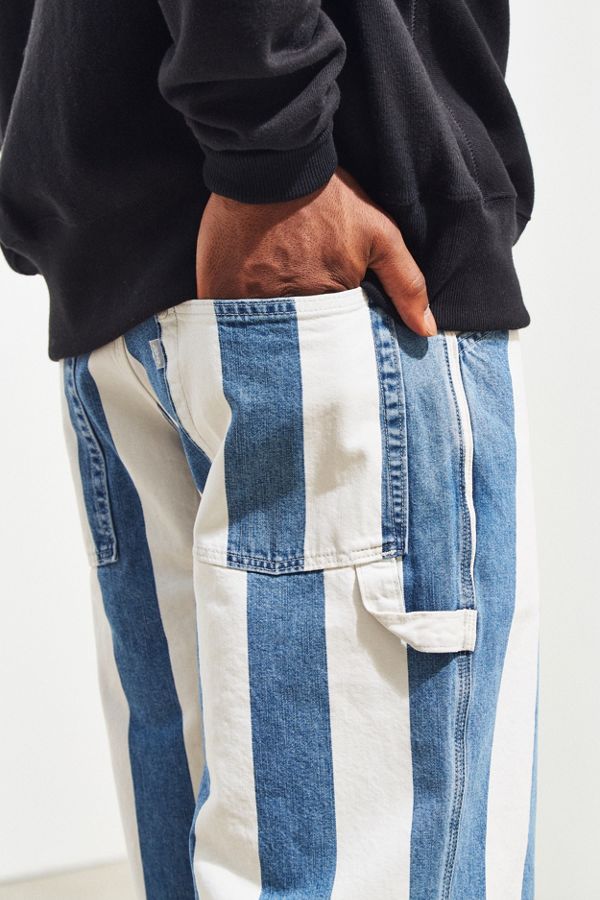 Levi’s Silvertab Carpenter Baggy Short | Urban Outfitters
