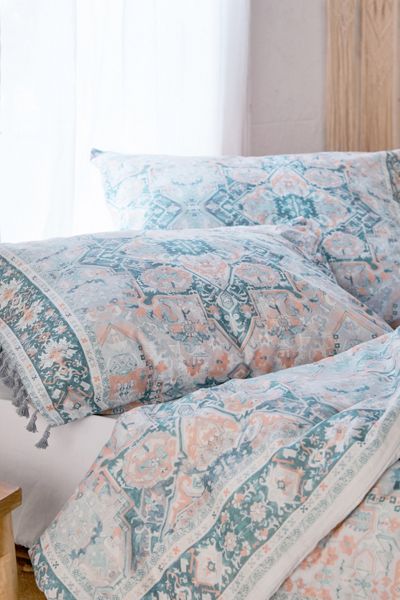 Minka Rug Print Tassel Sham Set