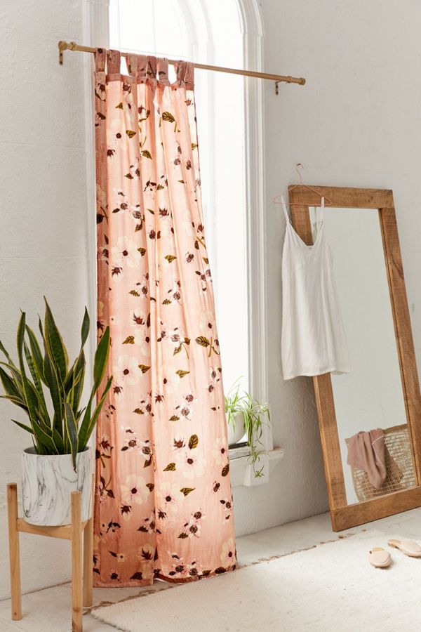 Slide View: 1: Sierra Velvet Printed Window Curtain