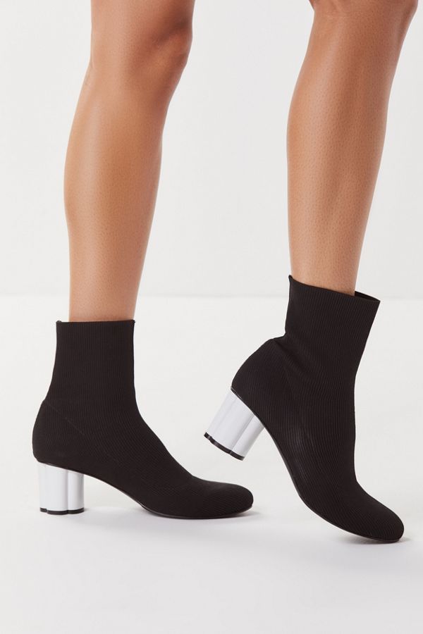 Slide View: 4: UO Flora Glove Boot