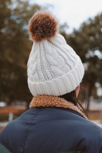 Cable Knit Fur Pompom Beanie