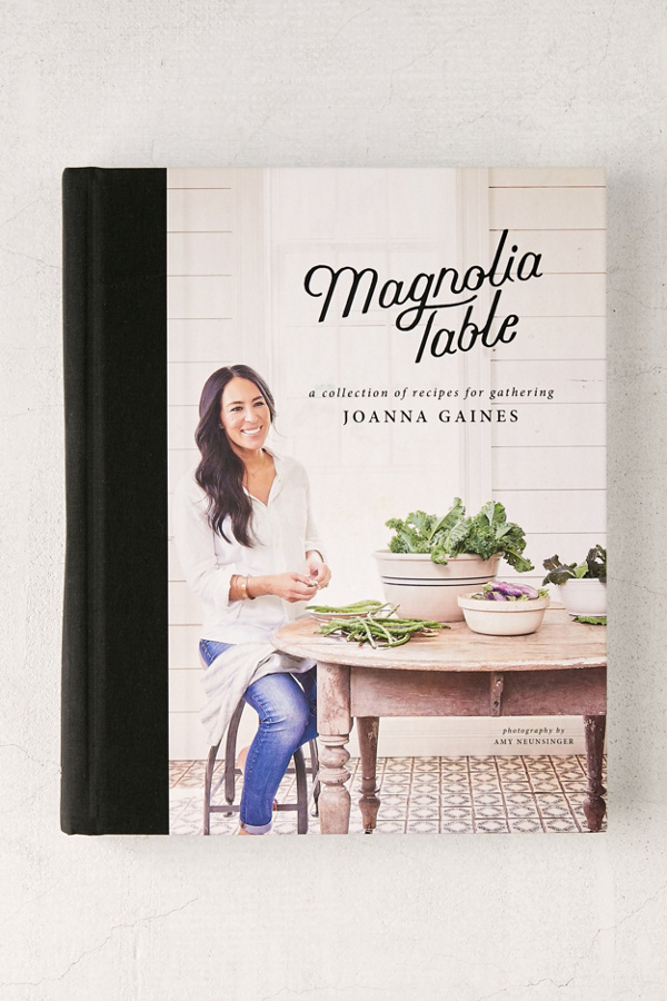 Magnolia Kitchen: A Collection of Recipes for Gathering By Joanna ...