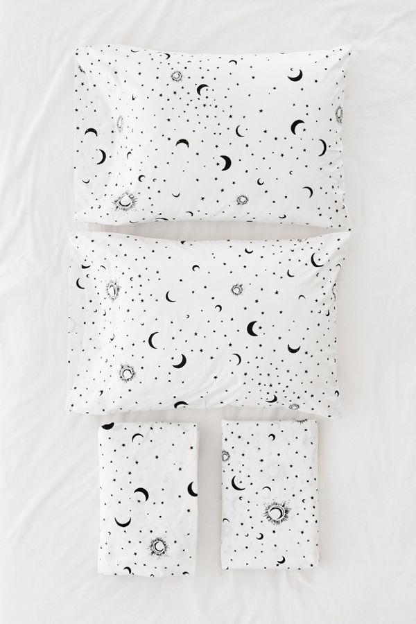 Slide View: 1: Allover Moons Sheet Set