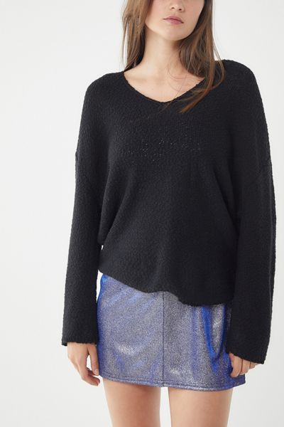 UO Coconut Reversible V-Neck Tunic Sweater