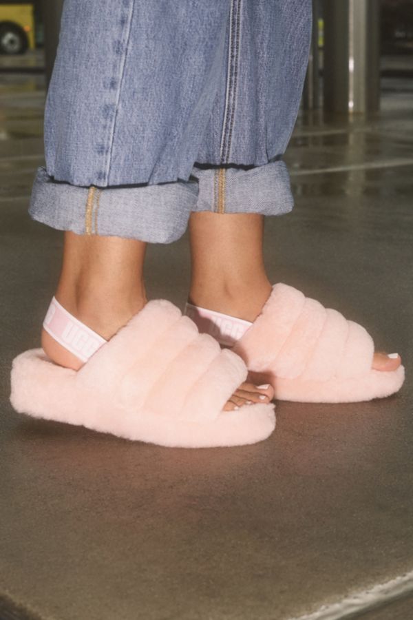 grey yeah ugg slippers