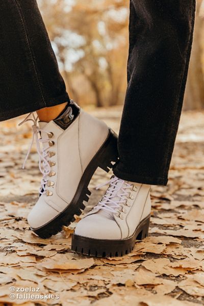 UO Allie Hiker Boot