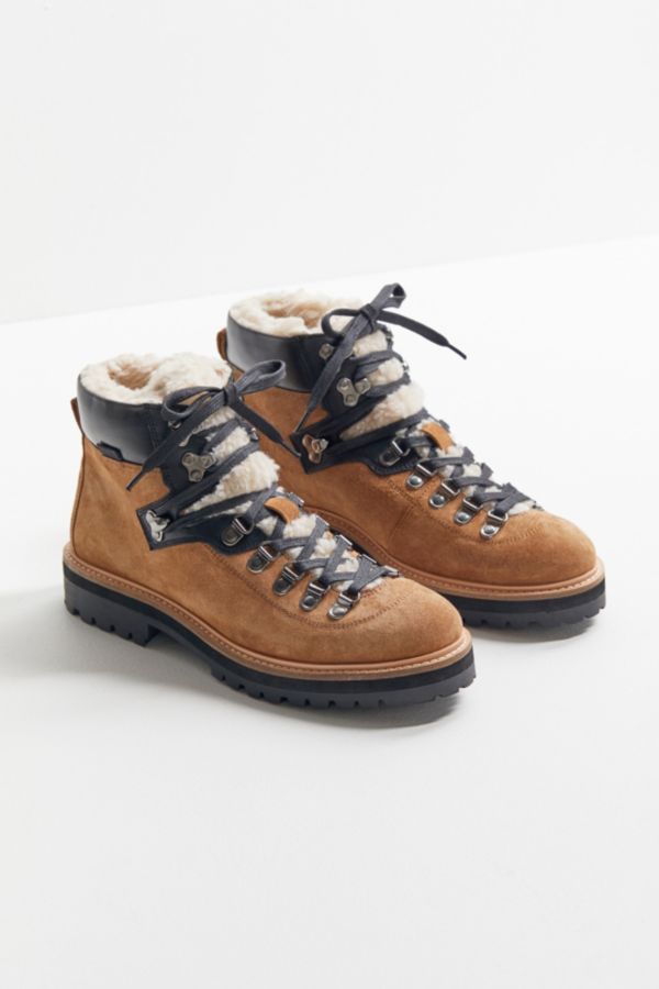 UO Bailey Sherpa Hiker Boot | Urban Outfitters