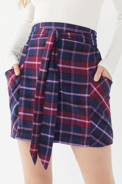 UO Cameron Flannel Tie-Front Mini Skirt