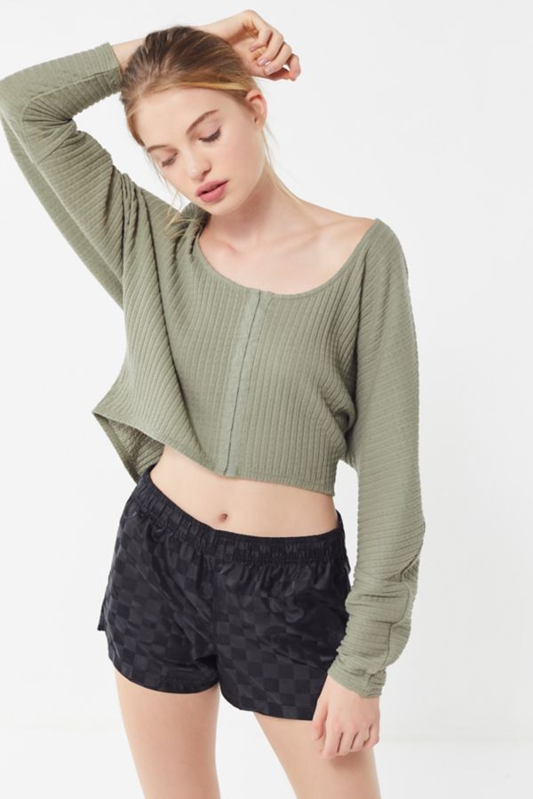 UO Blithe Oversized Hook + Eye Cropped Sweater | Urban Outfitters