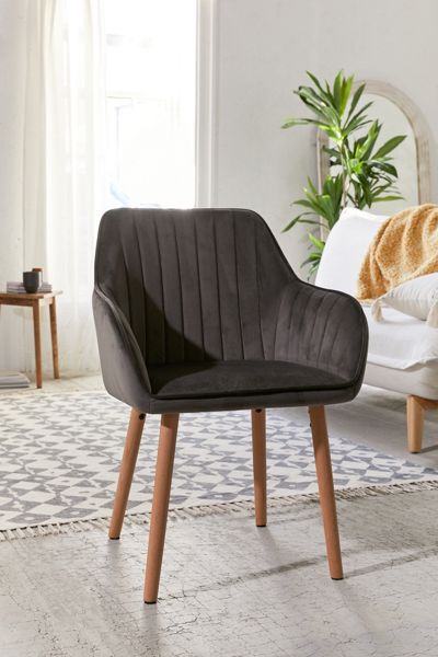 Beatrice Tufted Chair