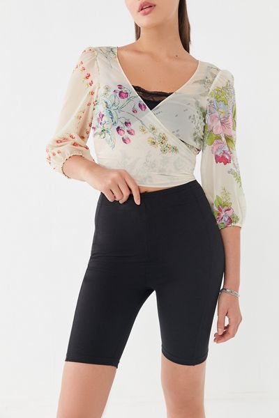 UO Layla Floral Wrap Cropped Top