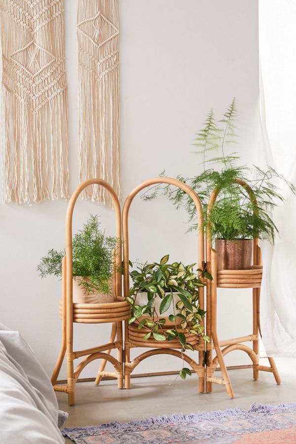 Slide View: 1: Rattan Tri-Panel Folding Planter