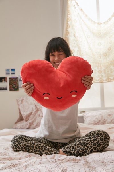 Smoko Heart Plushie Heating Pad
