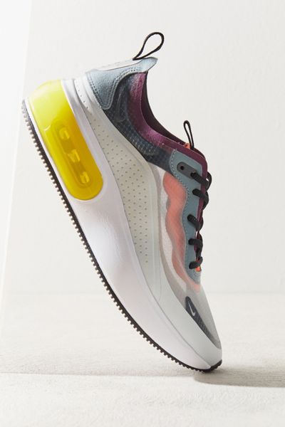 Nike Air Max Dia SE QS Sneaker