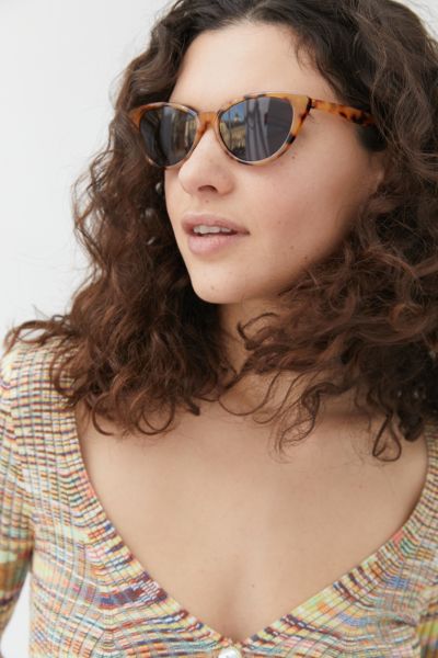 Urban Outfitters Calistoga Cat-eye Sunglasses In Tortoise