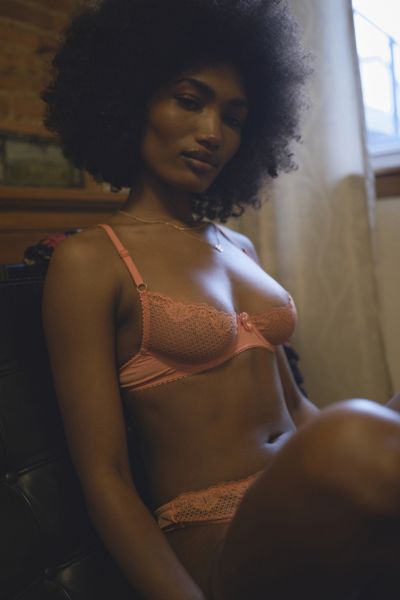 Timpa Duet Sheer Lace Underwire Demi Bra In Coral