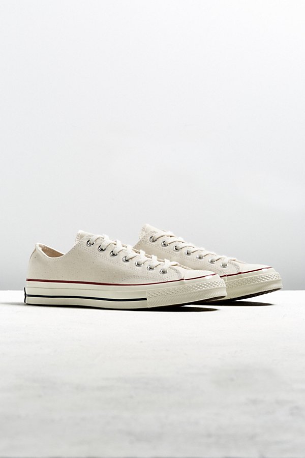 Converse Chuck 70 Classic Low Top Senakers In White