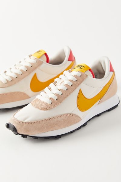 Nike Daybreak Sneaker In Beige