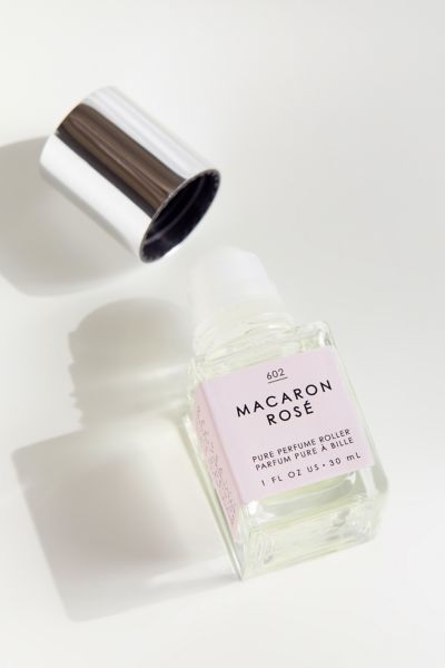 Gourmand Pure Perfume Roller Oil In Macaron Rosé