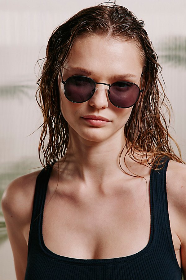 Urban Outfitters Billie Metal Round Sunglasses In Black