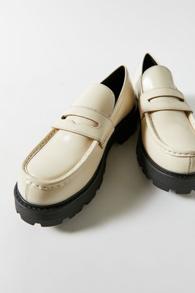 Vagabond Shoemakers Cosmo 2.0 Loafer In Ivory
