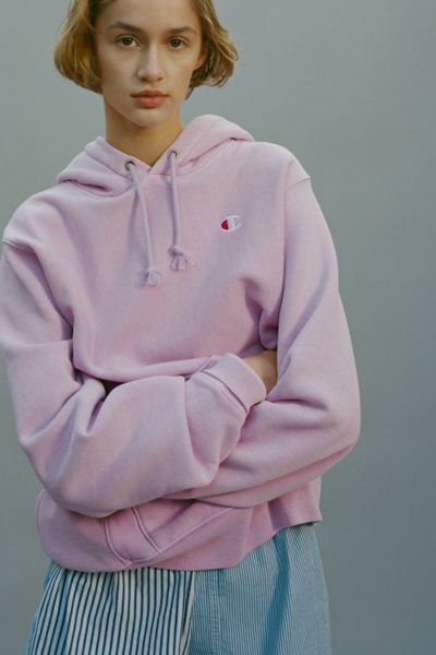 Champion hoodie urban outfitters rose online